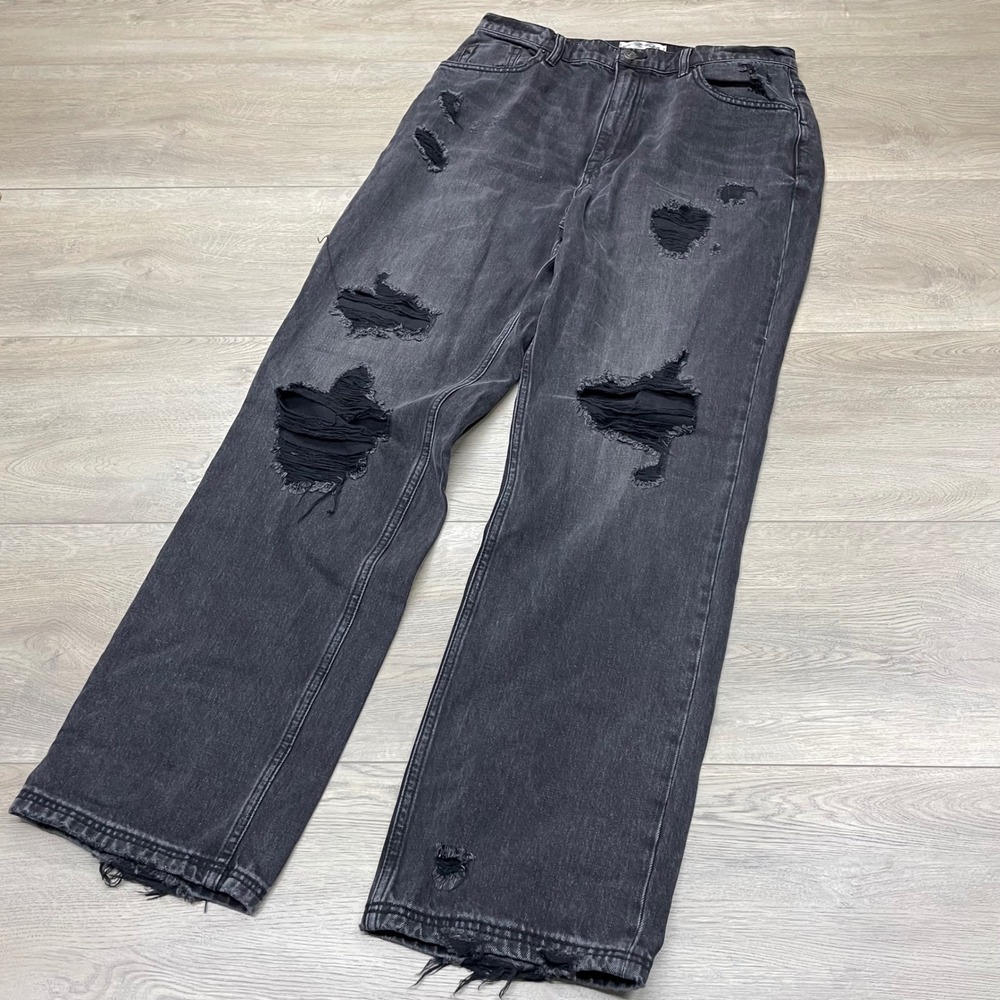 We The Free Jeans Womens 32 Black CRVY Distressed High Rise Straight Leg Denim